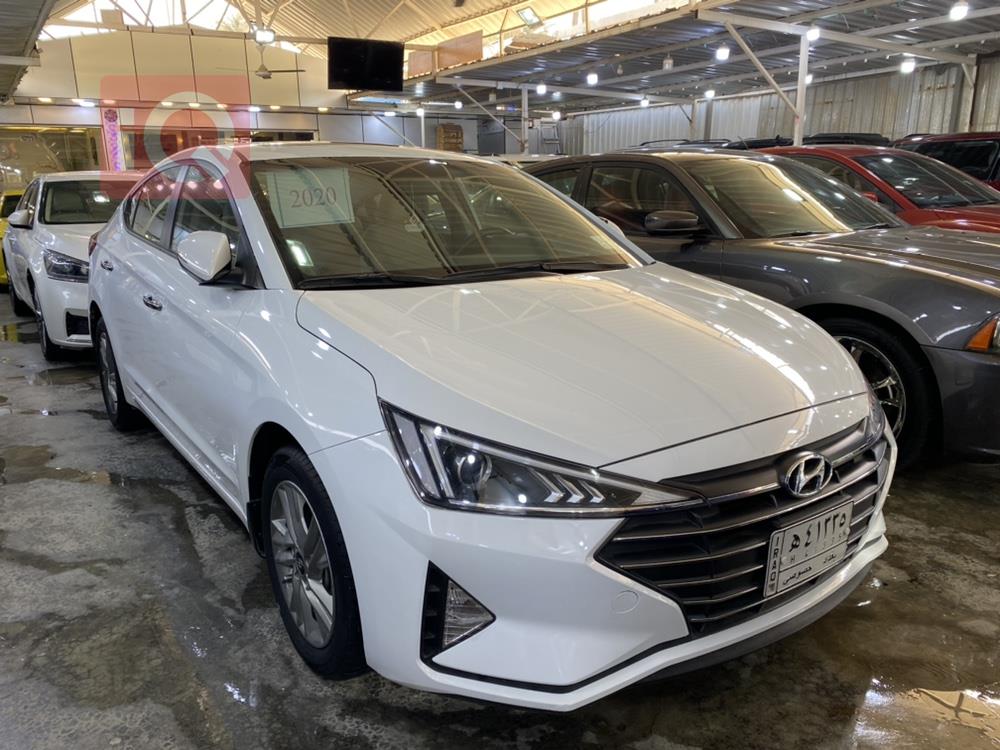 هیوندای ئەلەنترا